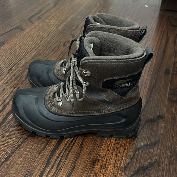 Men’s Sorel Boots - Picture 2 of 4